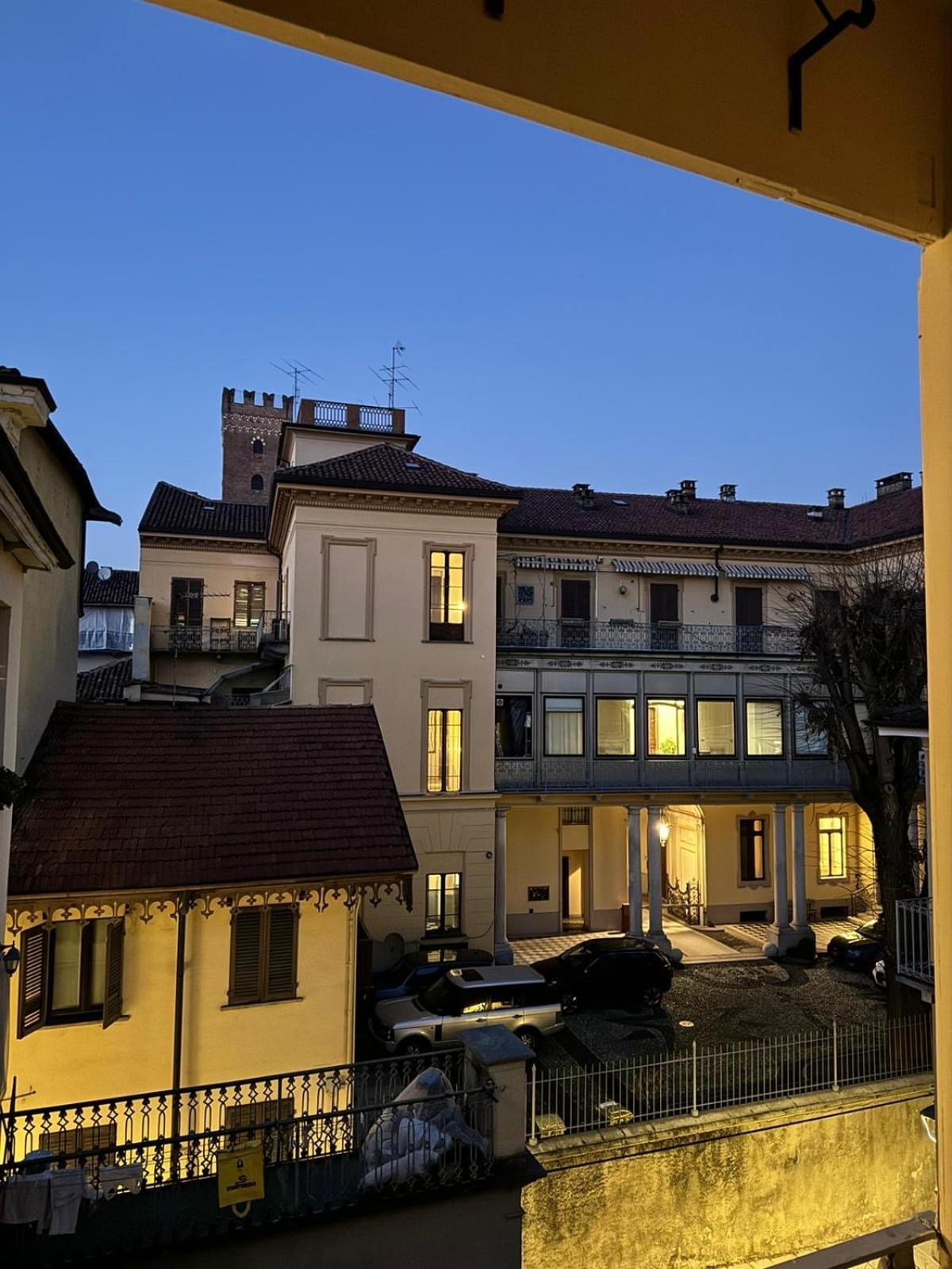 Апартаменти Le Tre Ca', Ca' Cecilia, Ca' Nina, Ca' Vittoria Асті Екстер'єр фото