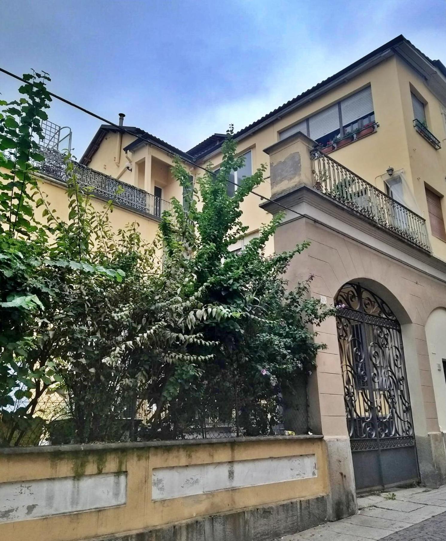 Апартаменти Le Tre Ca', Ca' Cecilia, Ca' Nina, Ca' Vittoria Асті Екстер'єр фото